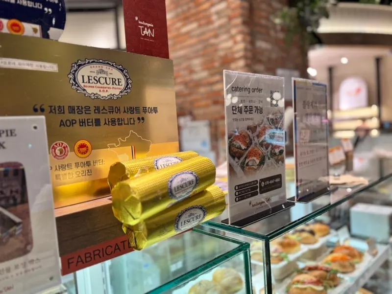 Dessert corner at Boulangerie Tan's KINTEX branch