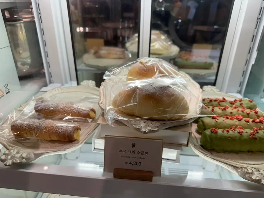 Baguettes on display at Boulangerie Tan