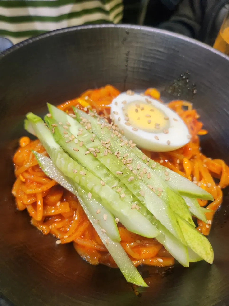 Crispy hangjeongsal dipped in special sauce