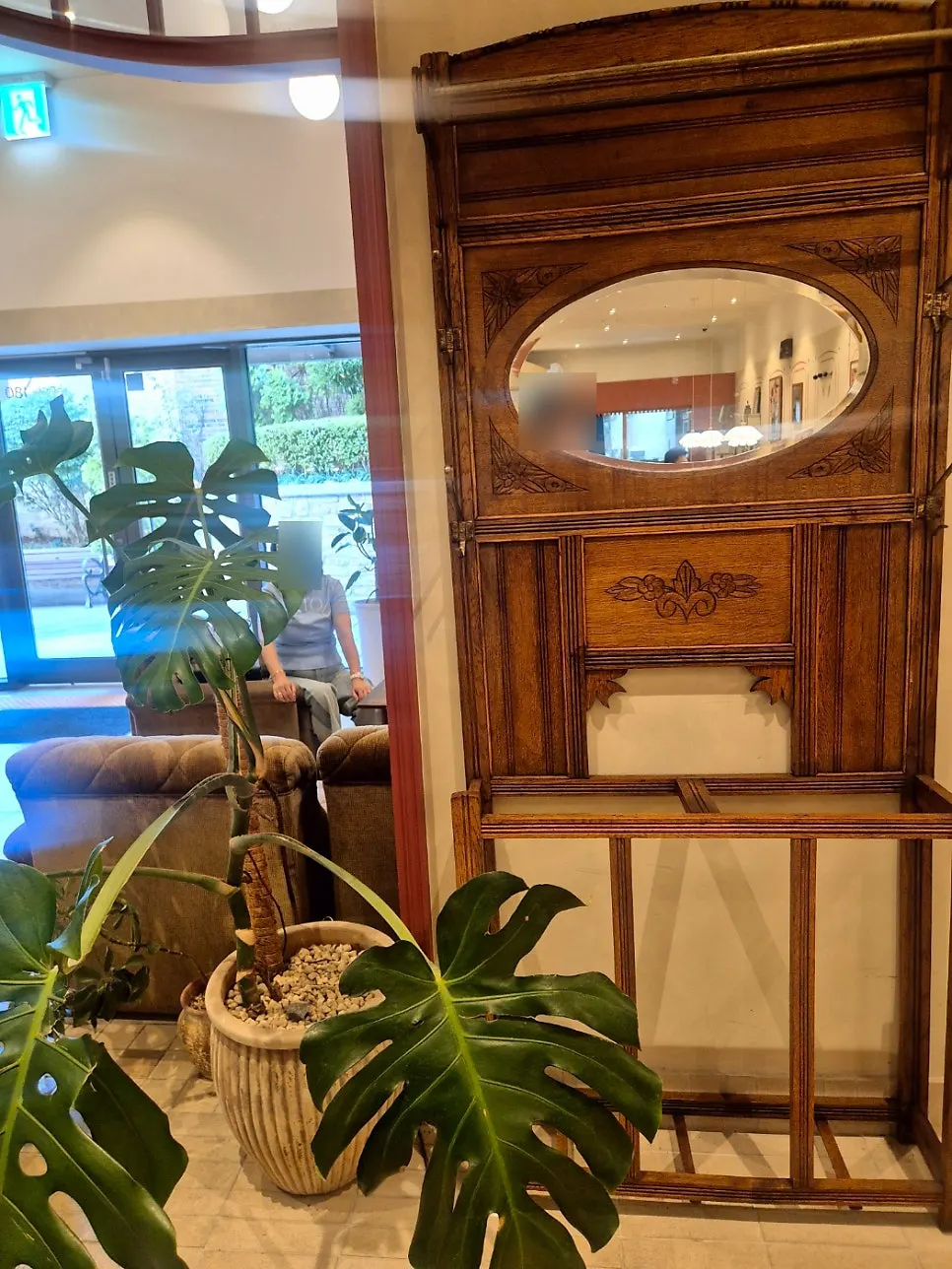 Bueokgan's interior decor and lighting