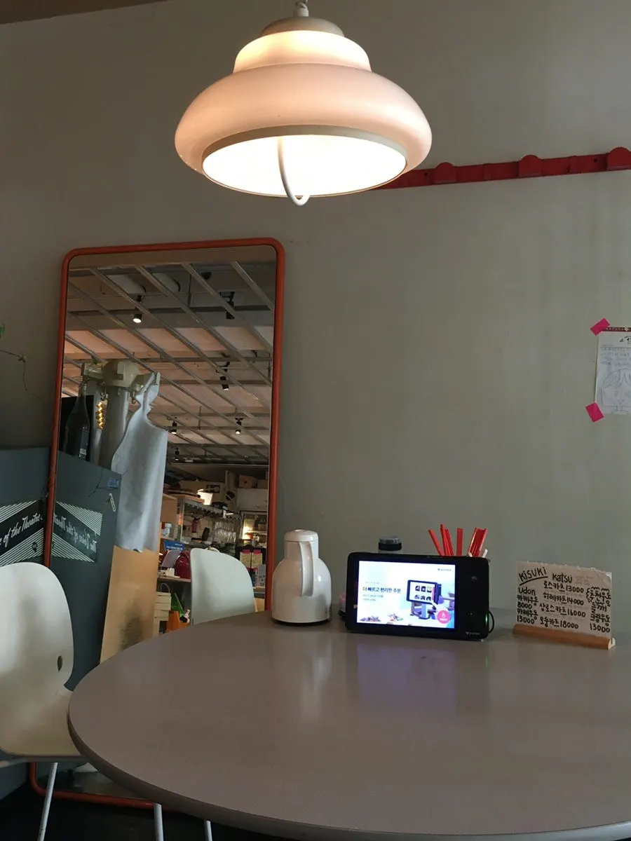 A corner of the restaurant with vintage props