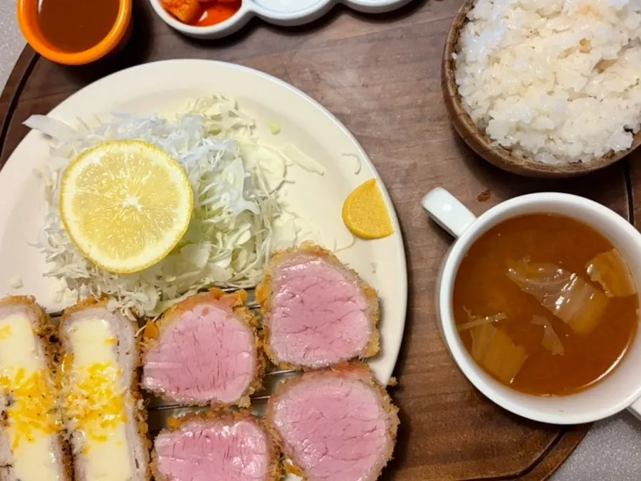 Plate of Kitsuki's hire katsu and cheese katsu