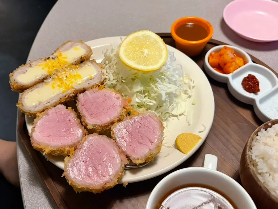 Cross-section of a sliced Kitsuki tonkatsu