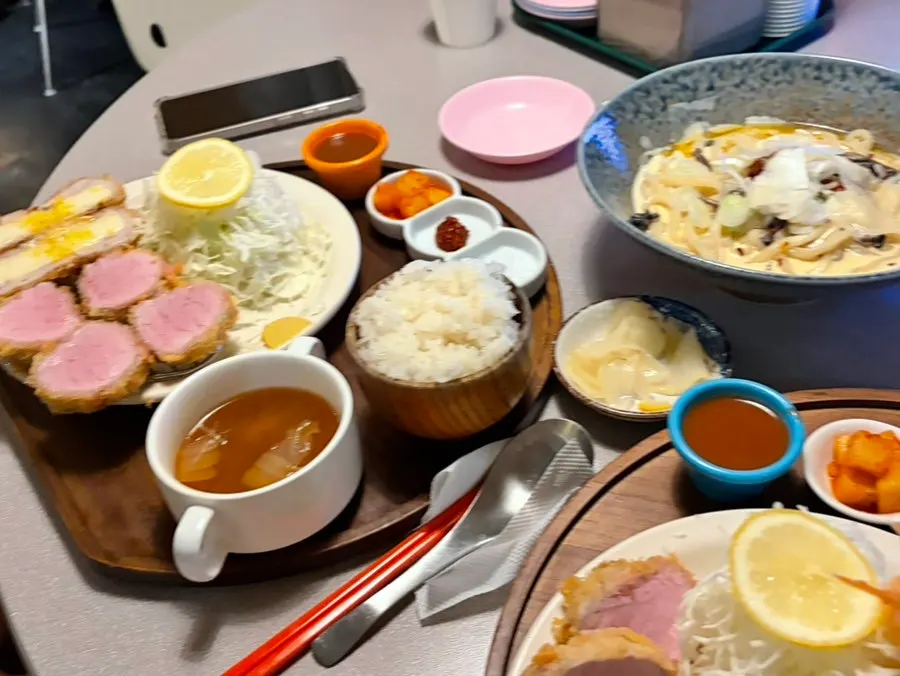 Final shot of Kitsuki's tonkatsu and udon