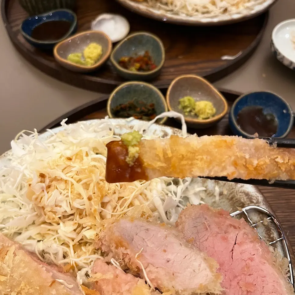 육향이 느껴지는 상등심카츠 조각