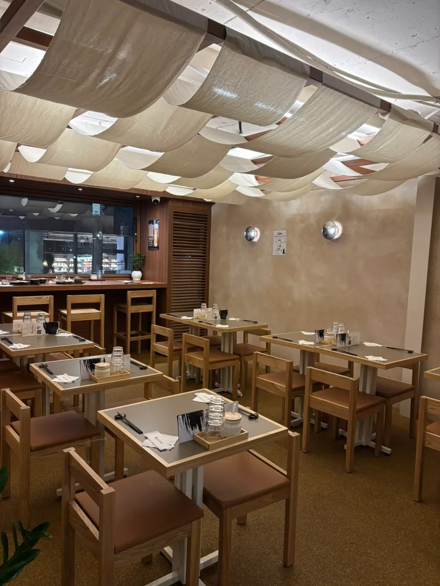 Table seating for larger groups