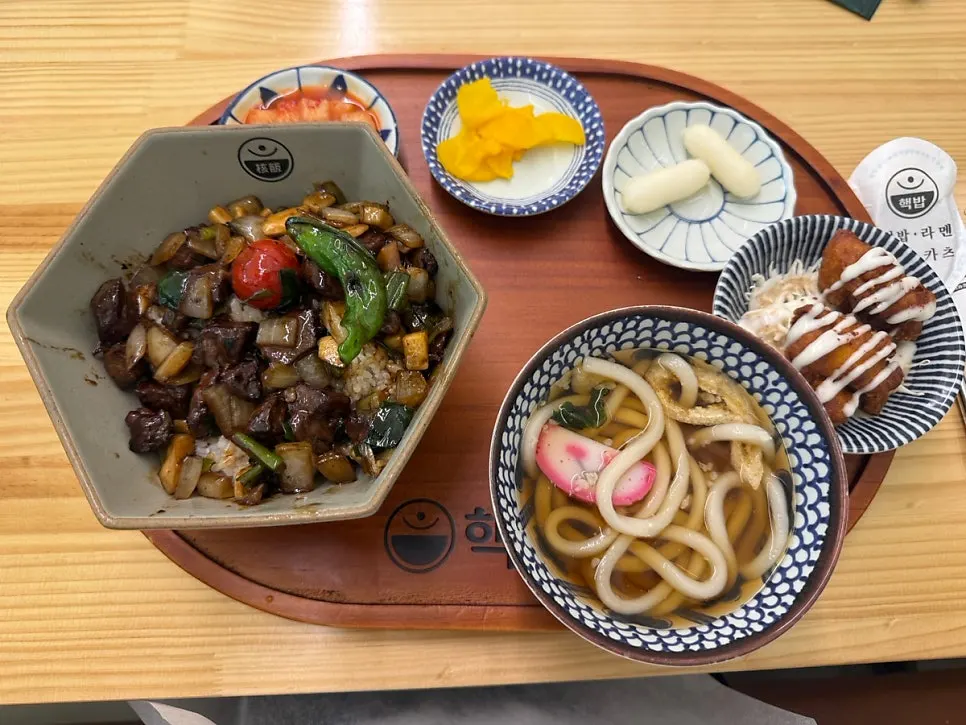 Cube steak rice bowl place setting