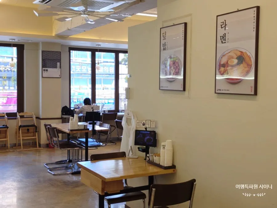 Clean, well-kept interior of Hekbap Kkachisan Branch