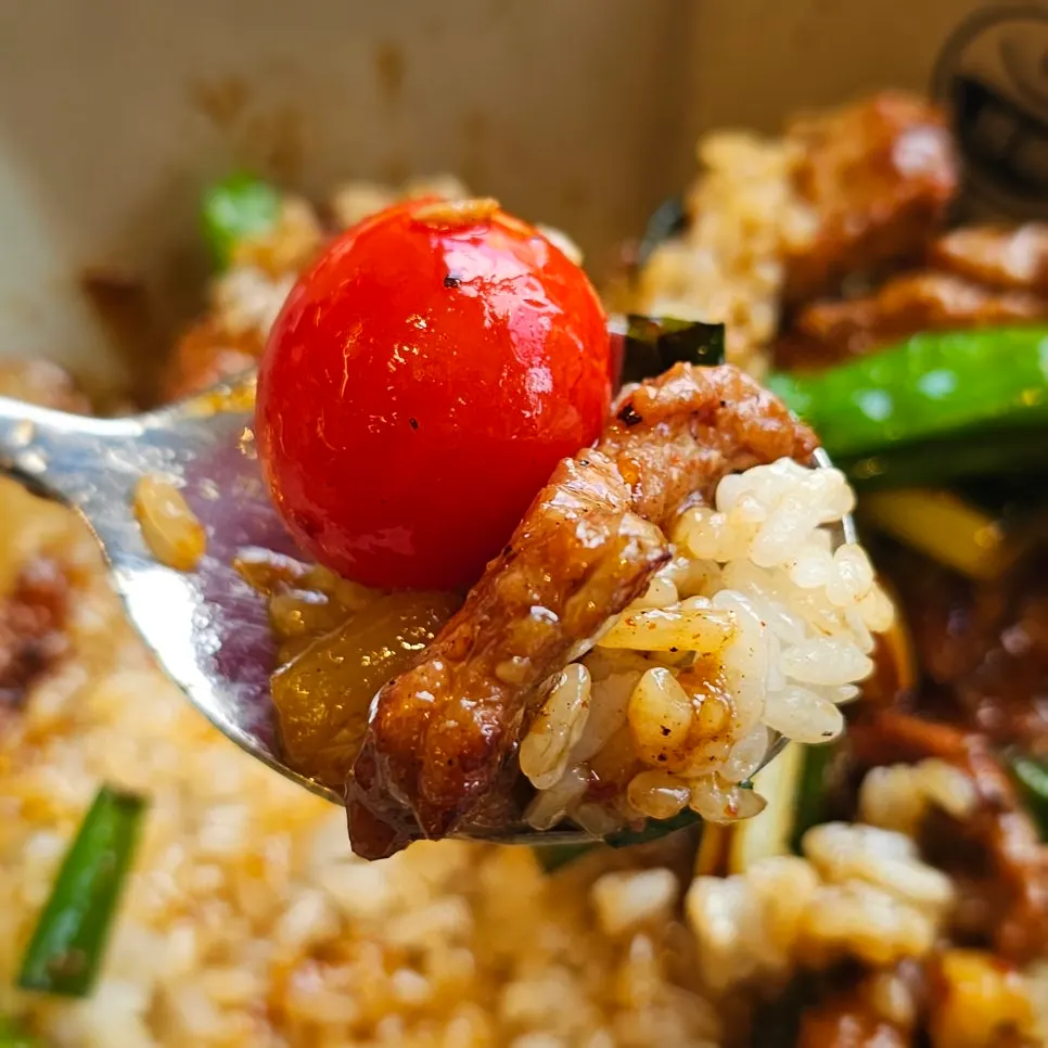 Soy sauce seasoned pork rib rice bowl