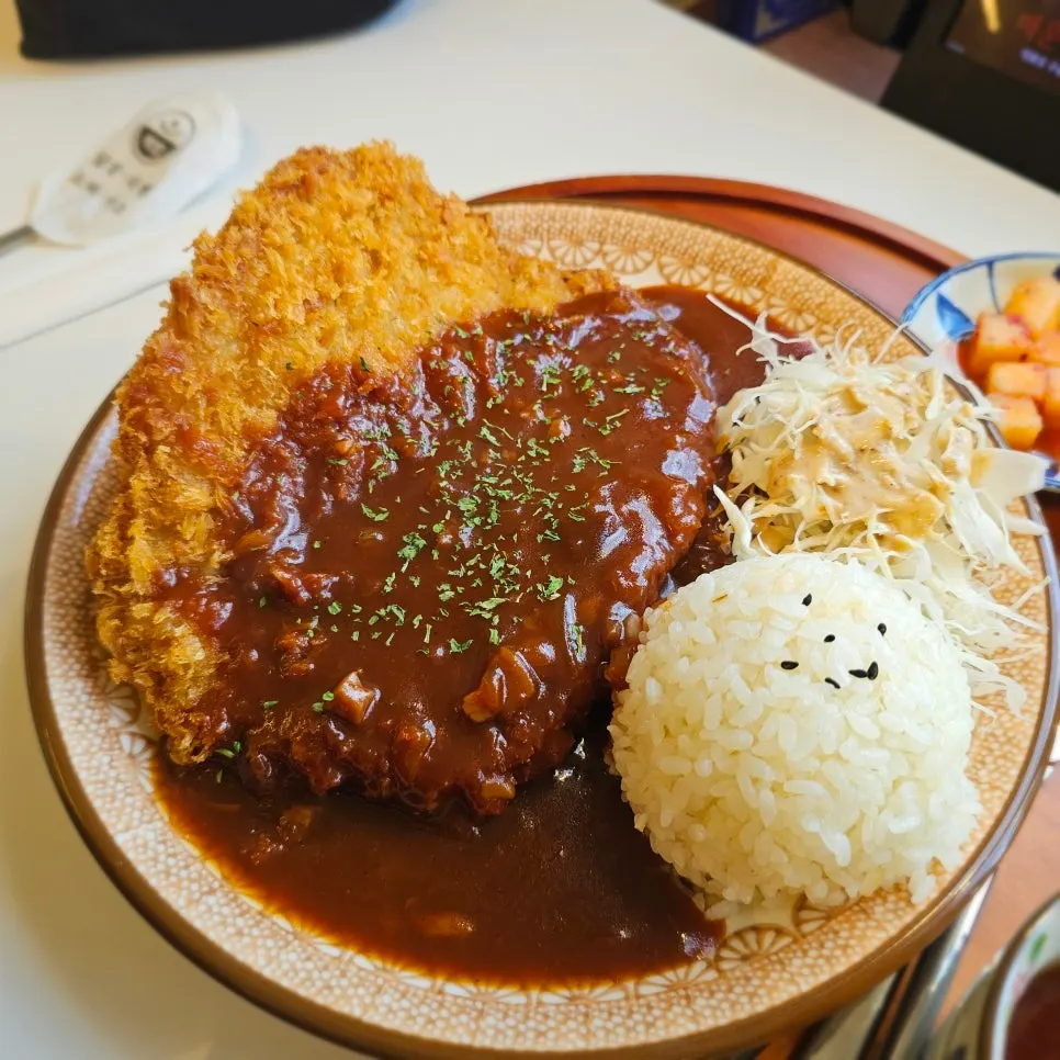 Pork cutlet with old-school Korean Western-style sauce