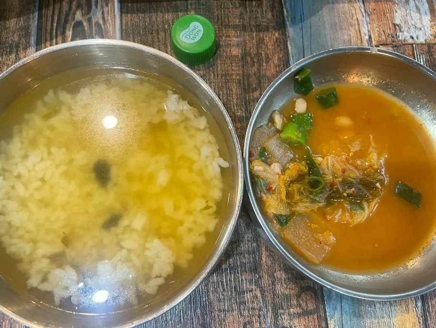 Nutty and lightly spicy cheonggukjang