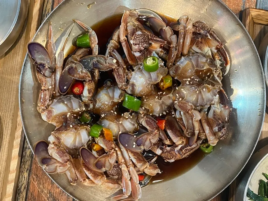 Soy-marinated crab in the Korean set meal