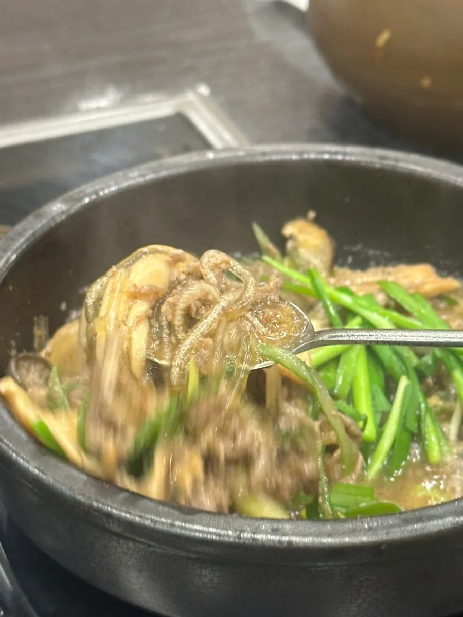 Generous Hanchon Seolleongtang lunch
