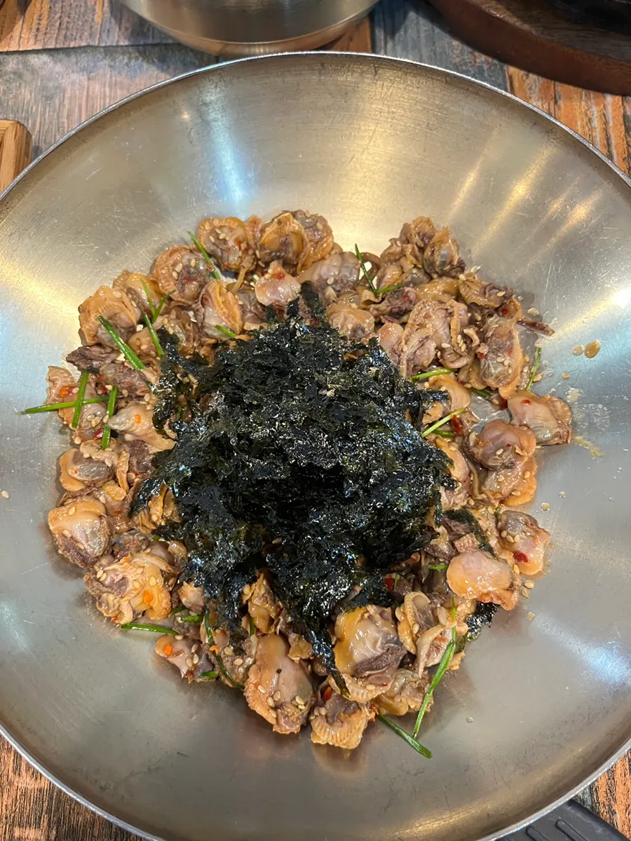 진하게 끓여 나온 청국장