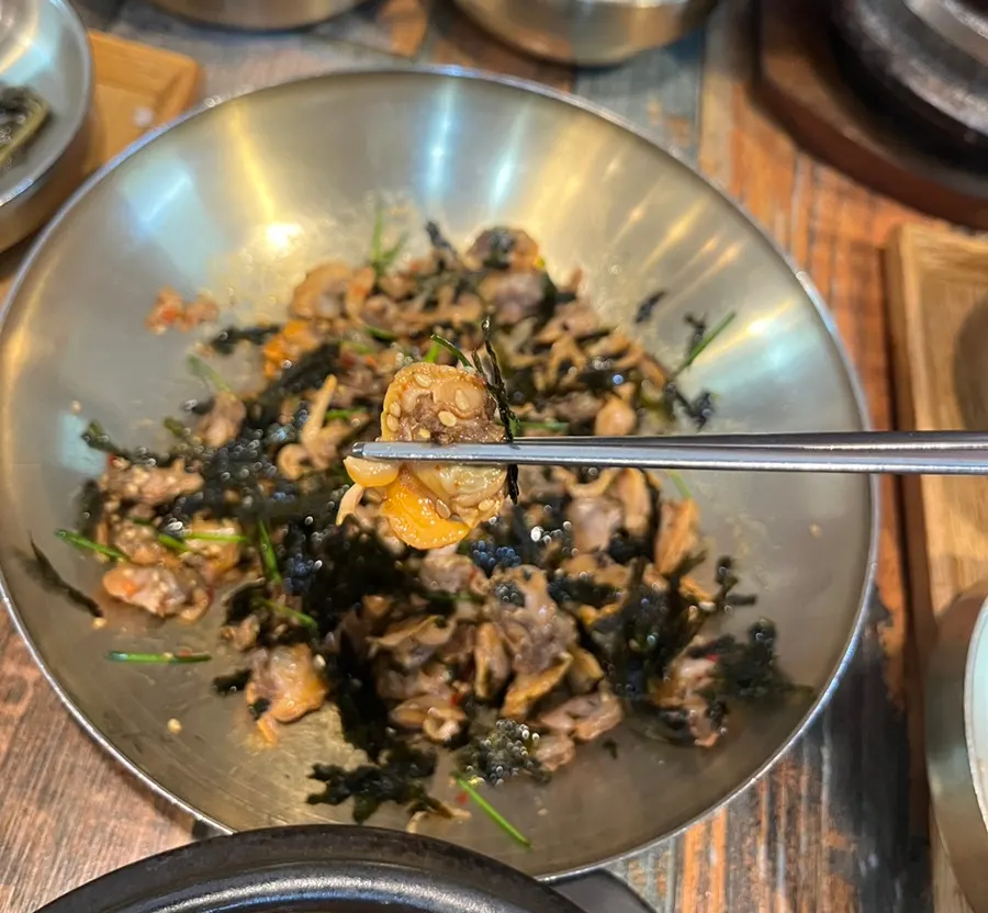 밥과 함께 먹는 꼬막무침