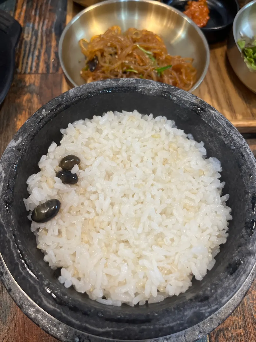 꼬막무침 한 접시 클로즈업