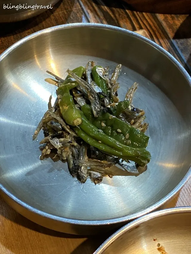 Basic side dishes including kimchi and namul