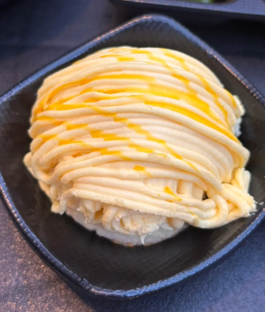 Bread topped with lemon cream as a basic side