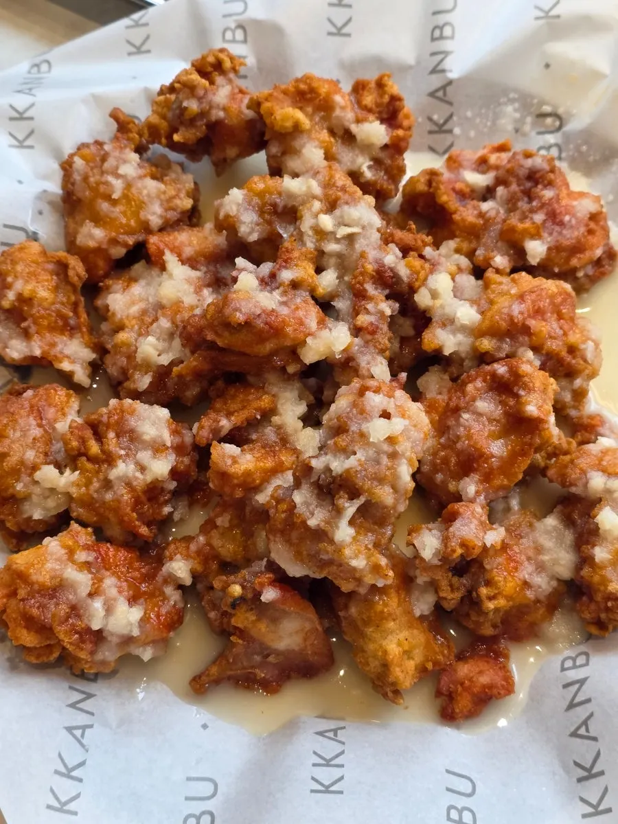 Branch-exclusive spicy garlic boneless chicken