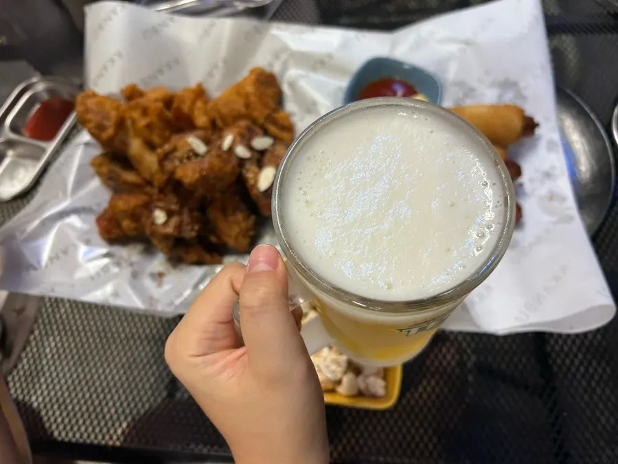 A cold glass of draft beer