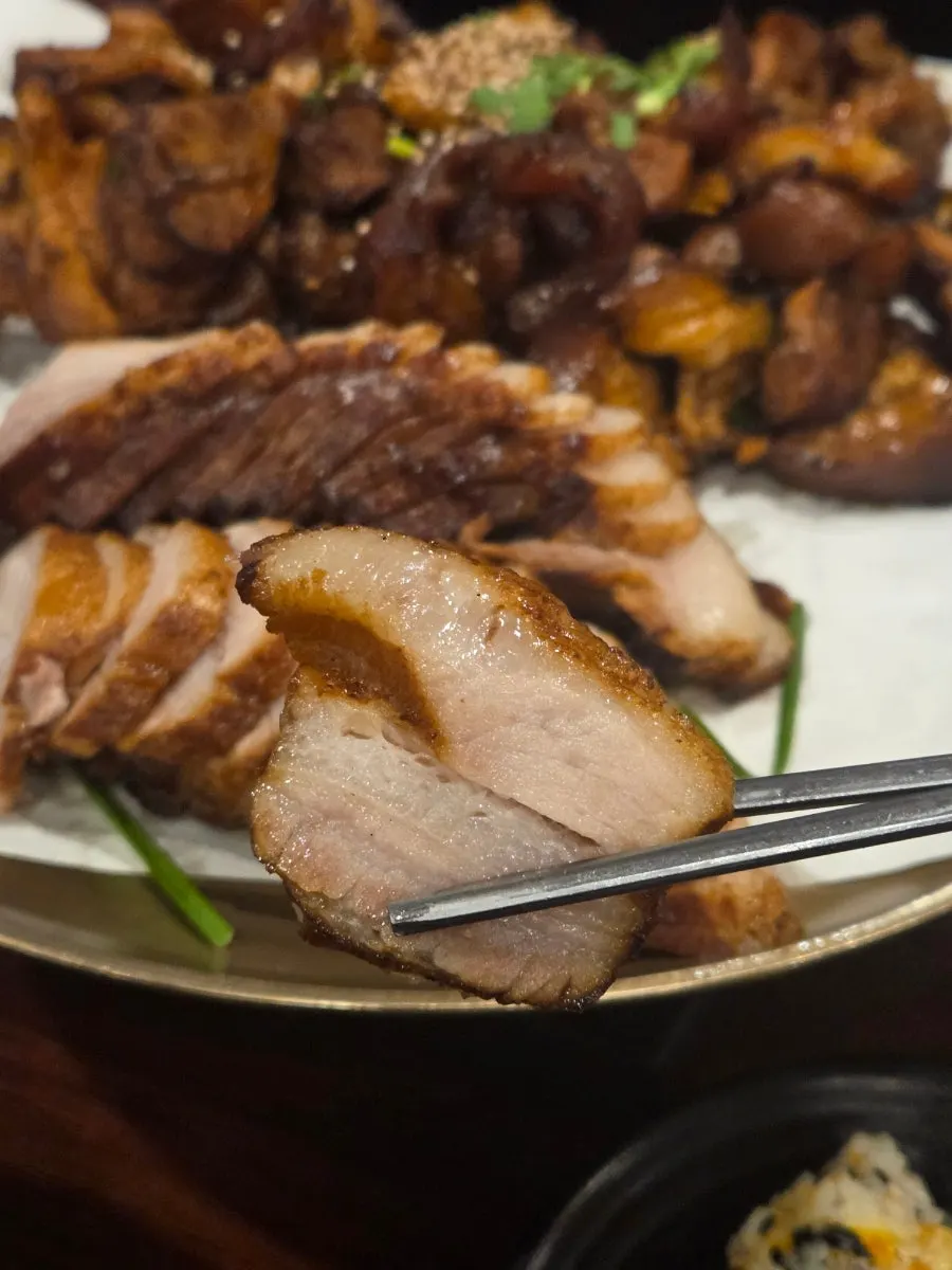 Glossy plate of half-and-half jokbal