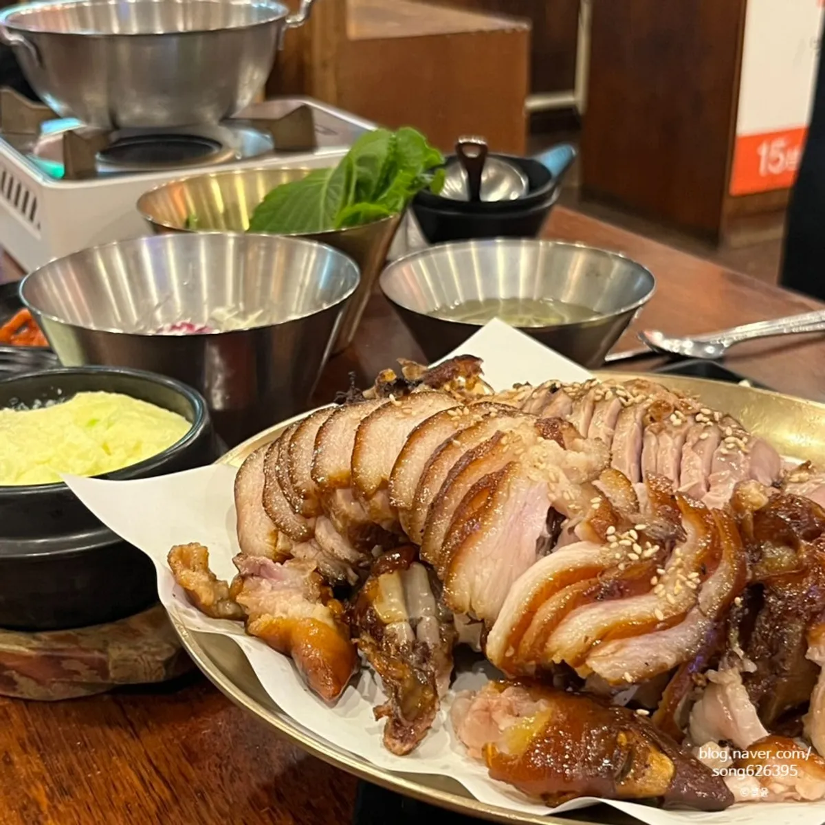 Medium-size charcoal-grilled jokbal set