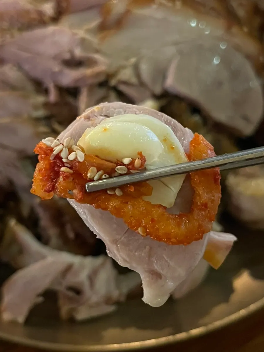Generous serving of dried radish strips alongside jokbal