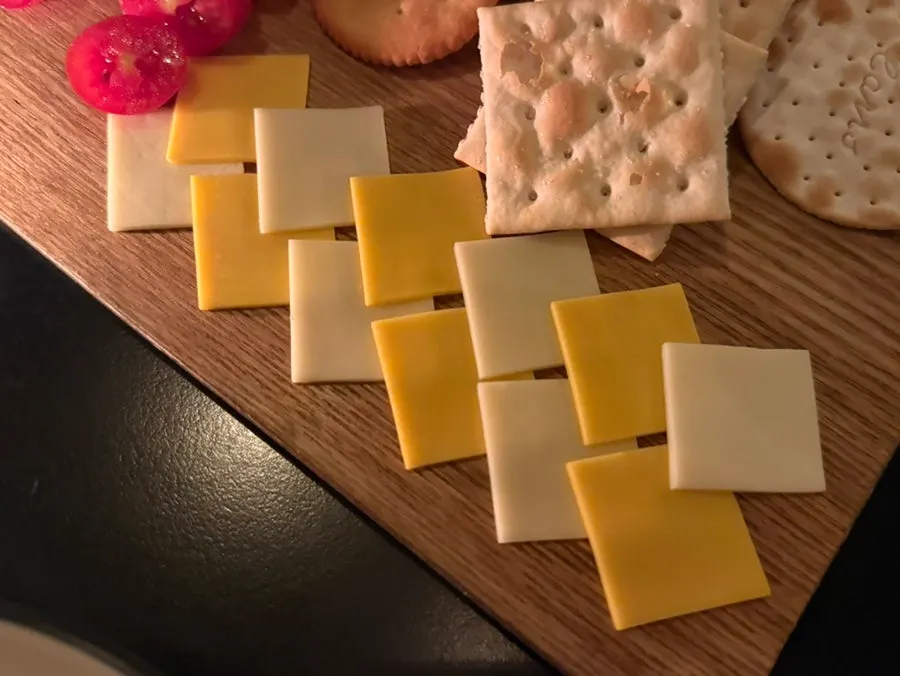 Full arrangement of the tuna cracker platter