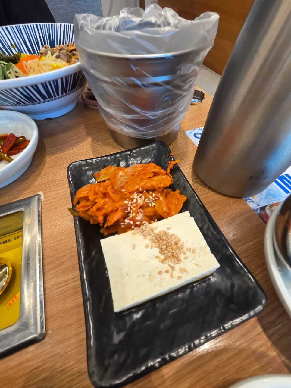 세트에 기본 포함된 따뜻한 오뎅탕