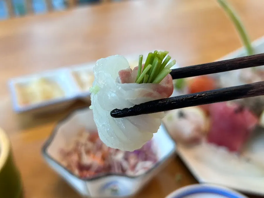 Red seabream roll with vegetables