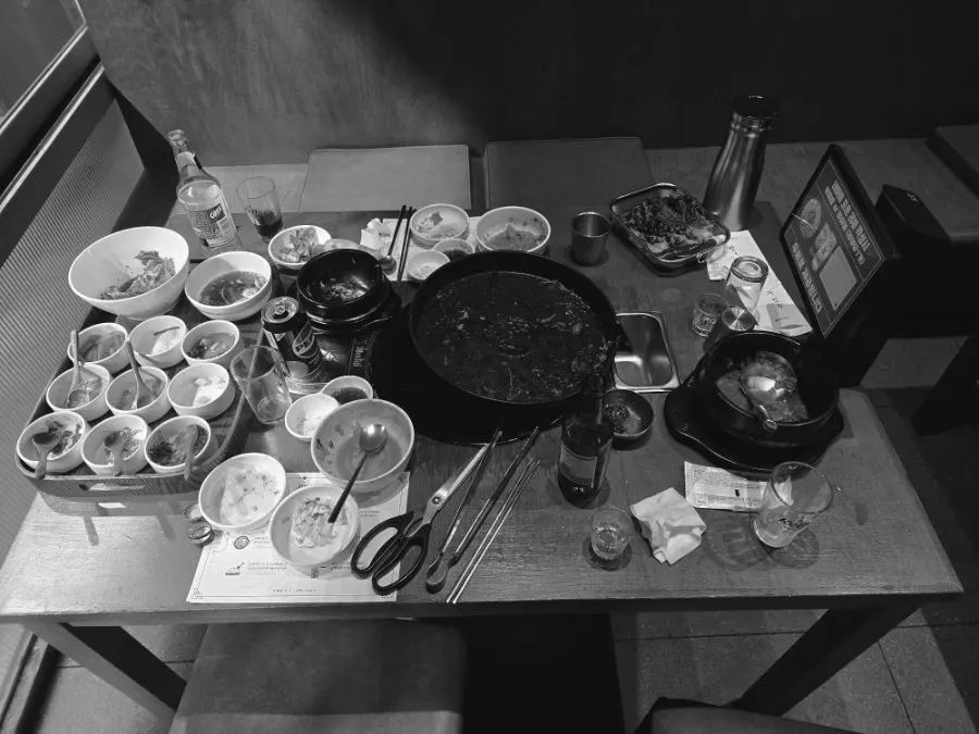 싹싹 비운 빈 그릇