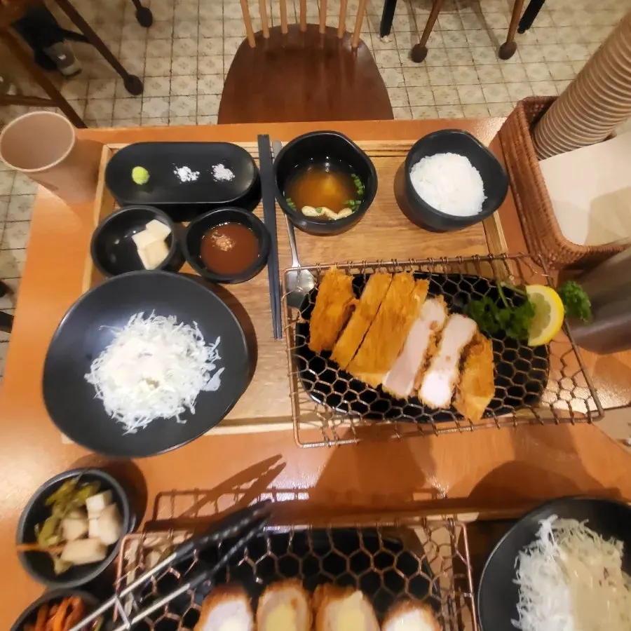 속살이 촉촉한 등심카츠 클로즈업