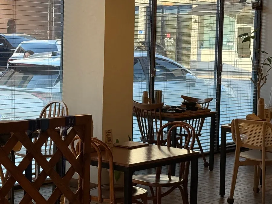 Seating inside Kkot Gatsu on a weekday evening