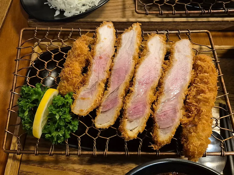 촉촉한 안심카츠 단면