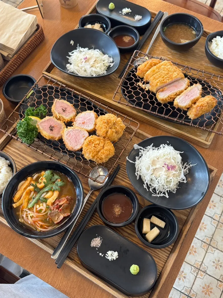 Final photo after the meal at Kkot Gatsu Dongtan Mokdong branch