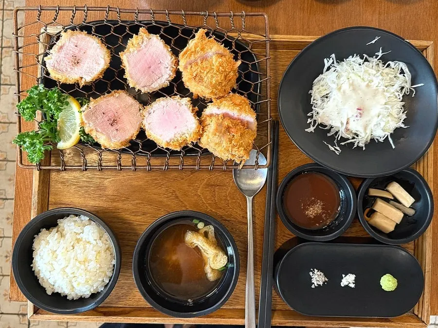 Full table setting with tenderloin kkot katsu
