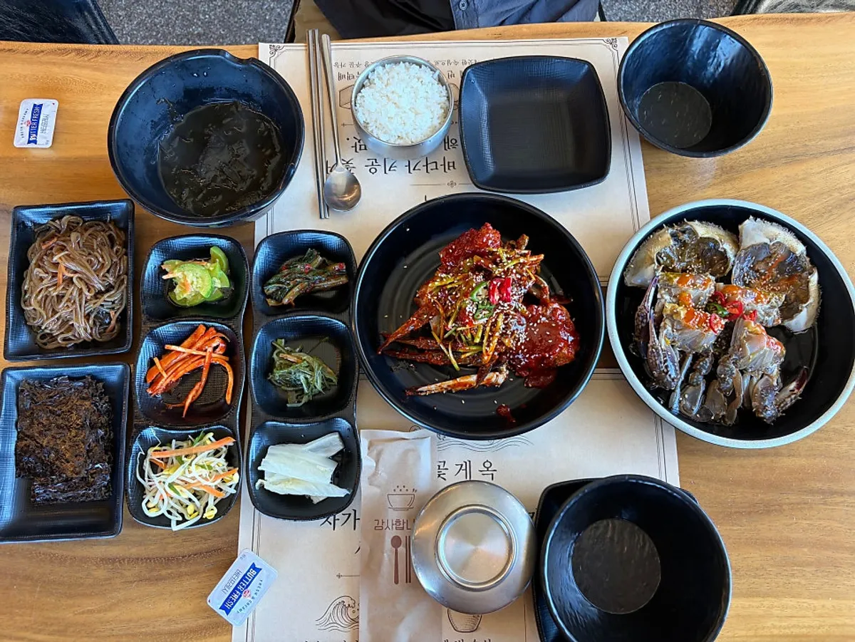 꽃게옥 알배기정식 2인 한 상 차림