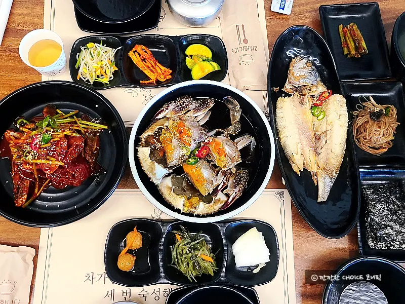 Full table spread at Kkotgeok Cheonan Yuryang-dong Branch