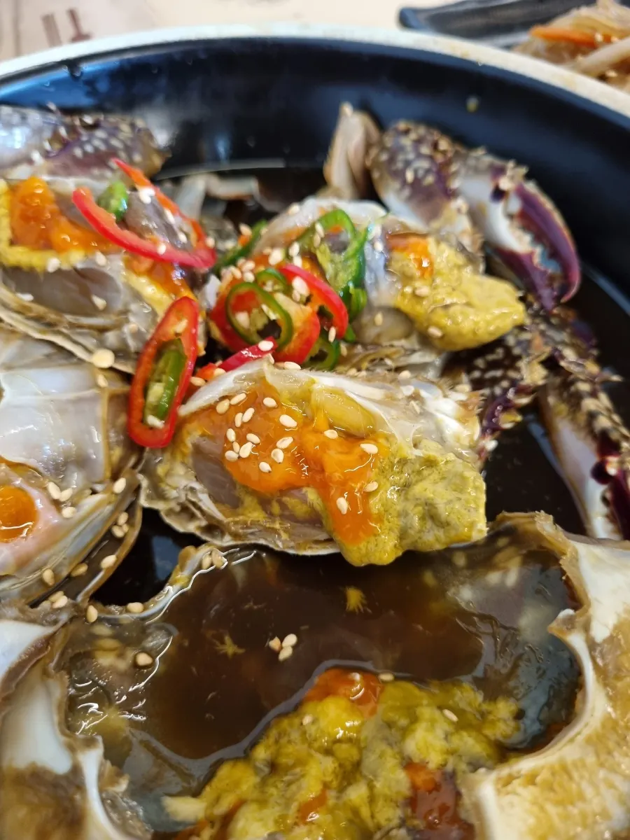 A piece of soy crab with white rice