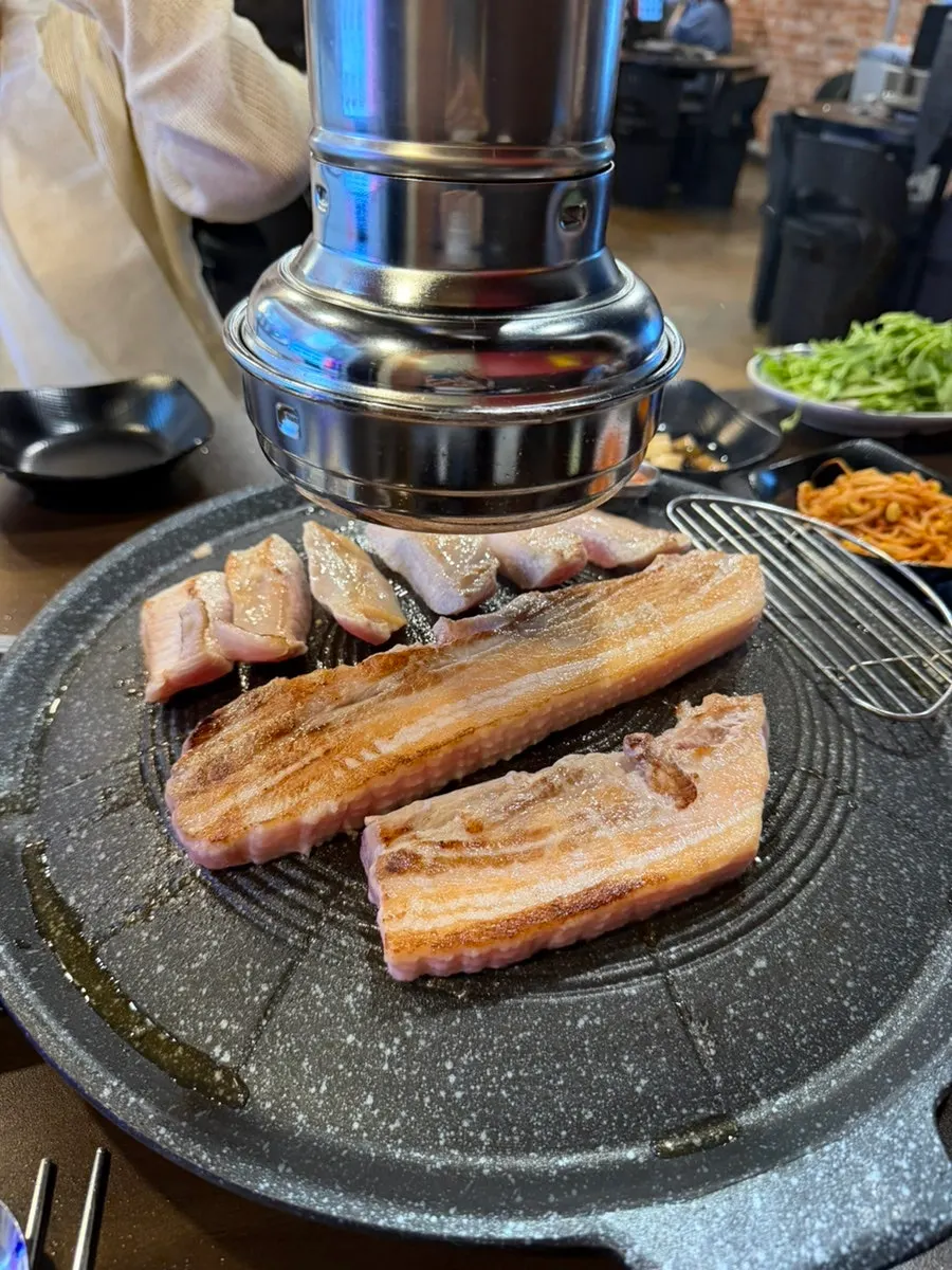 Close-up of the garlic mayo sauce dish