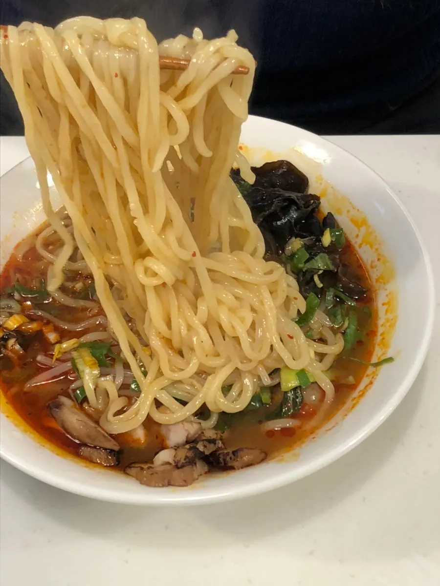 Thickness of the thick noodles in the mala ramen