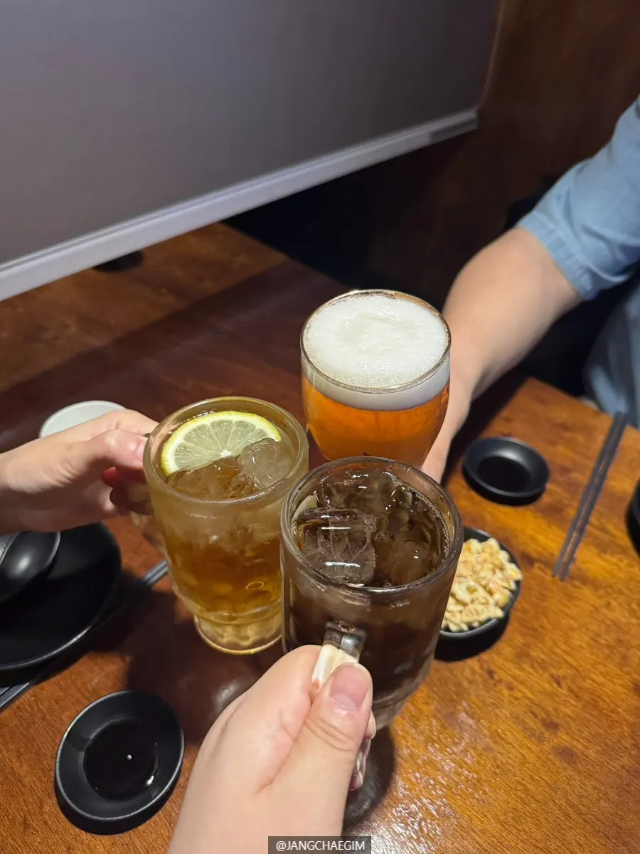 First round of Hanmac draft beer and Goko highball