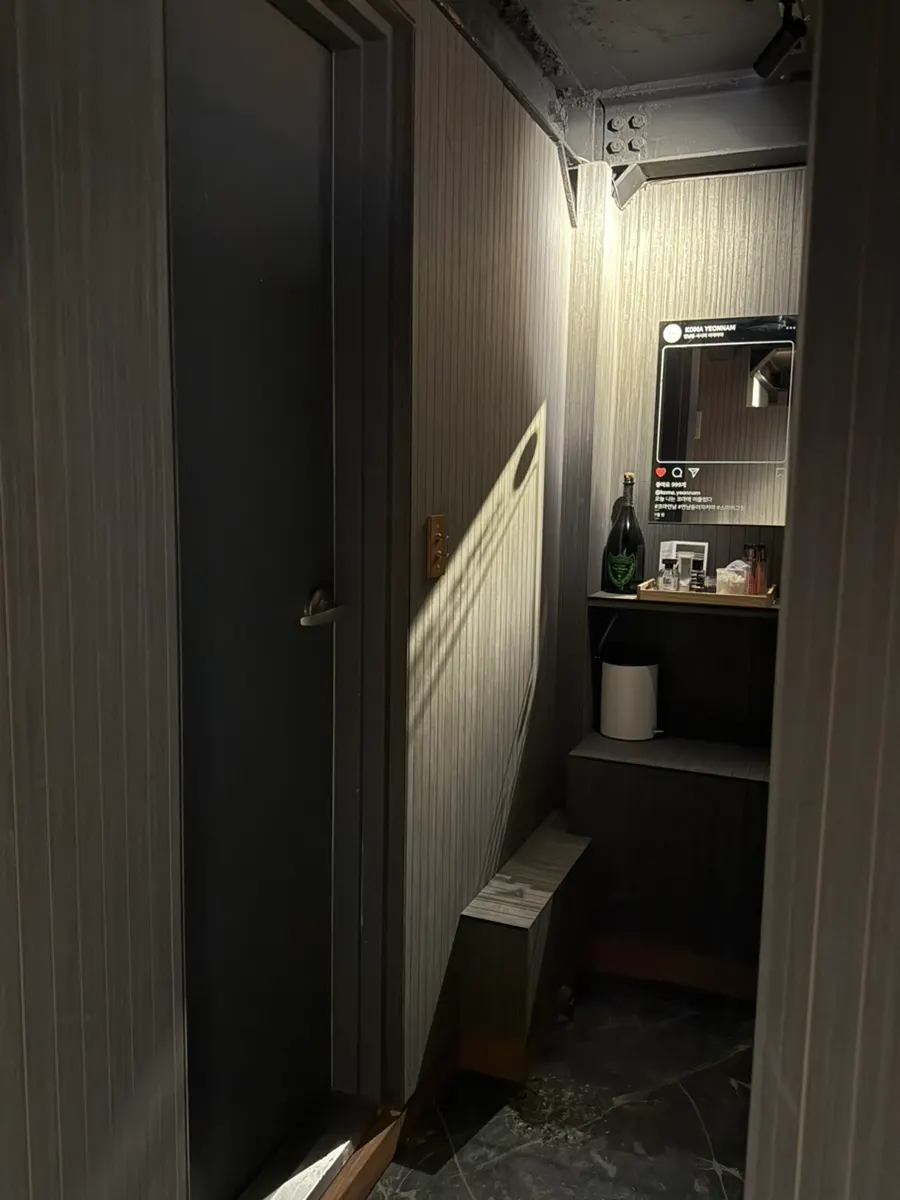 The neatly arranged interior of Koma Yeonnam