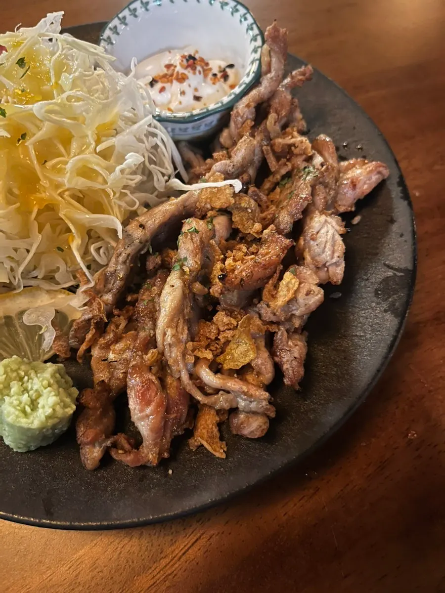 Sesiri yaki served with yuzu-sauced salad