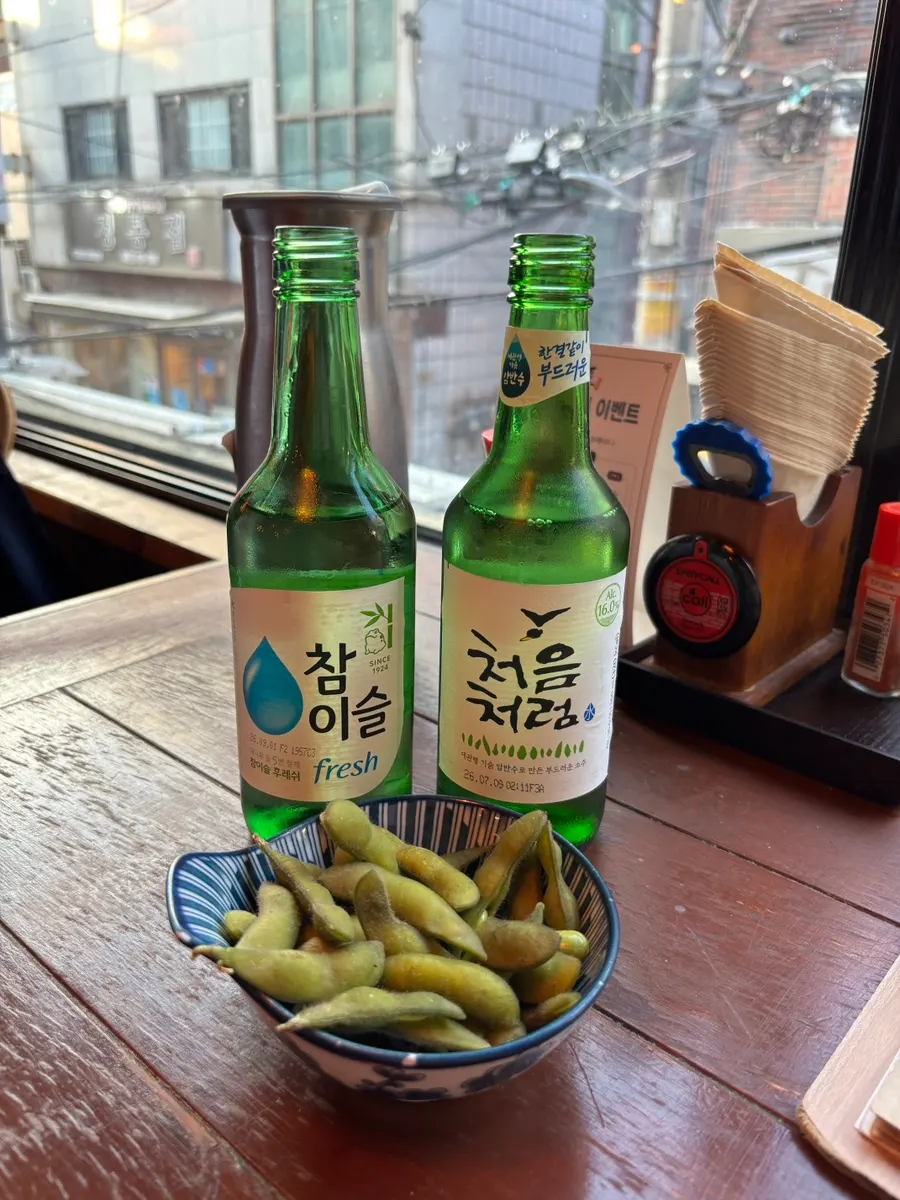 모듬사시미와 모둠꼬치 소주 주문
