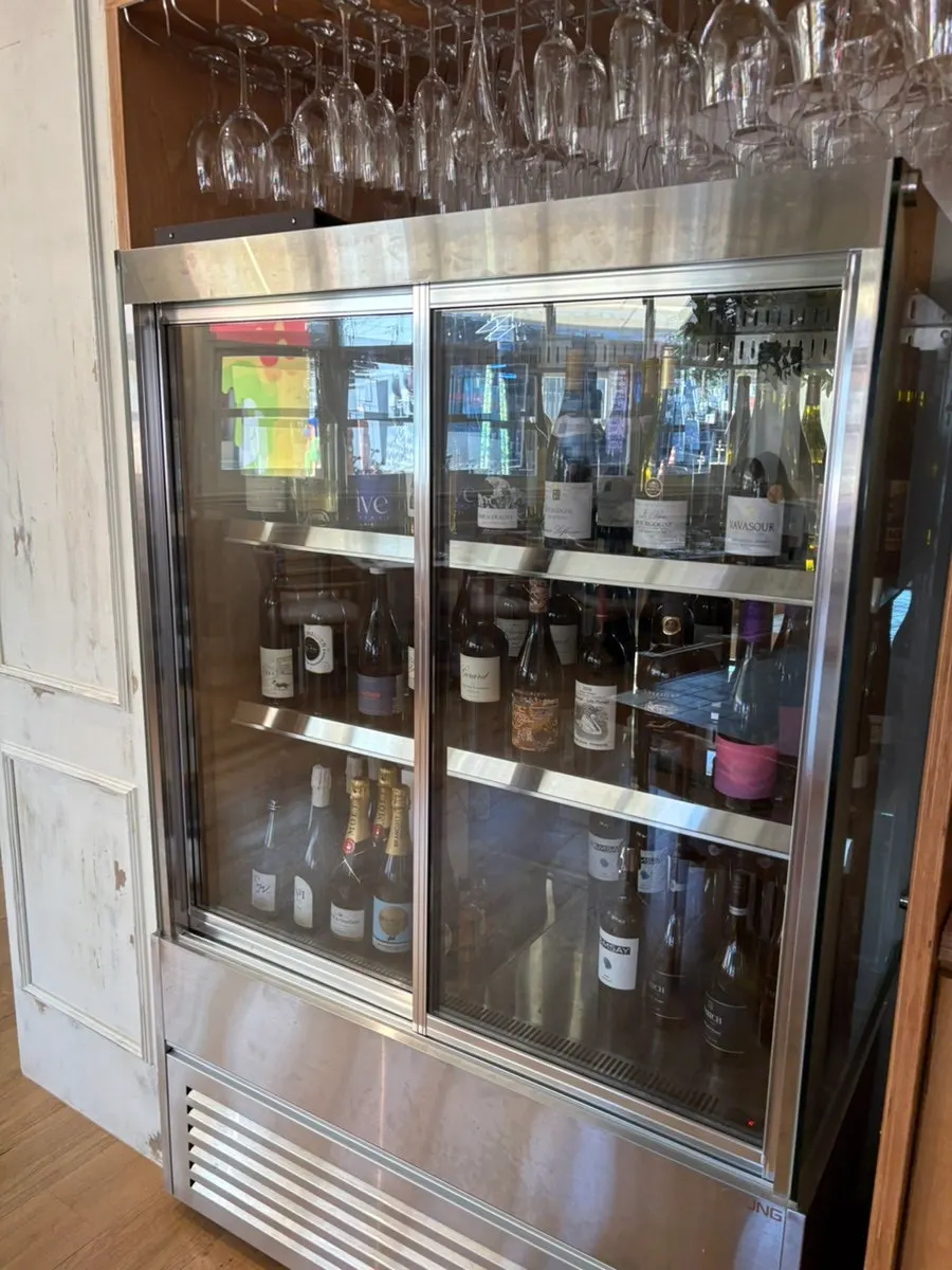 深山咖啡(콩카세)首尔林店桌面摆设