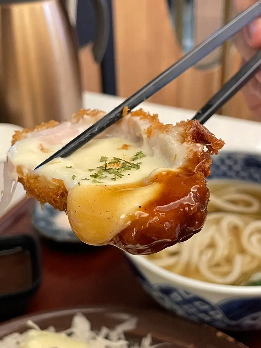 치즈가 늘어나는 치즈 돈카츠