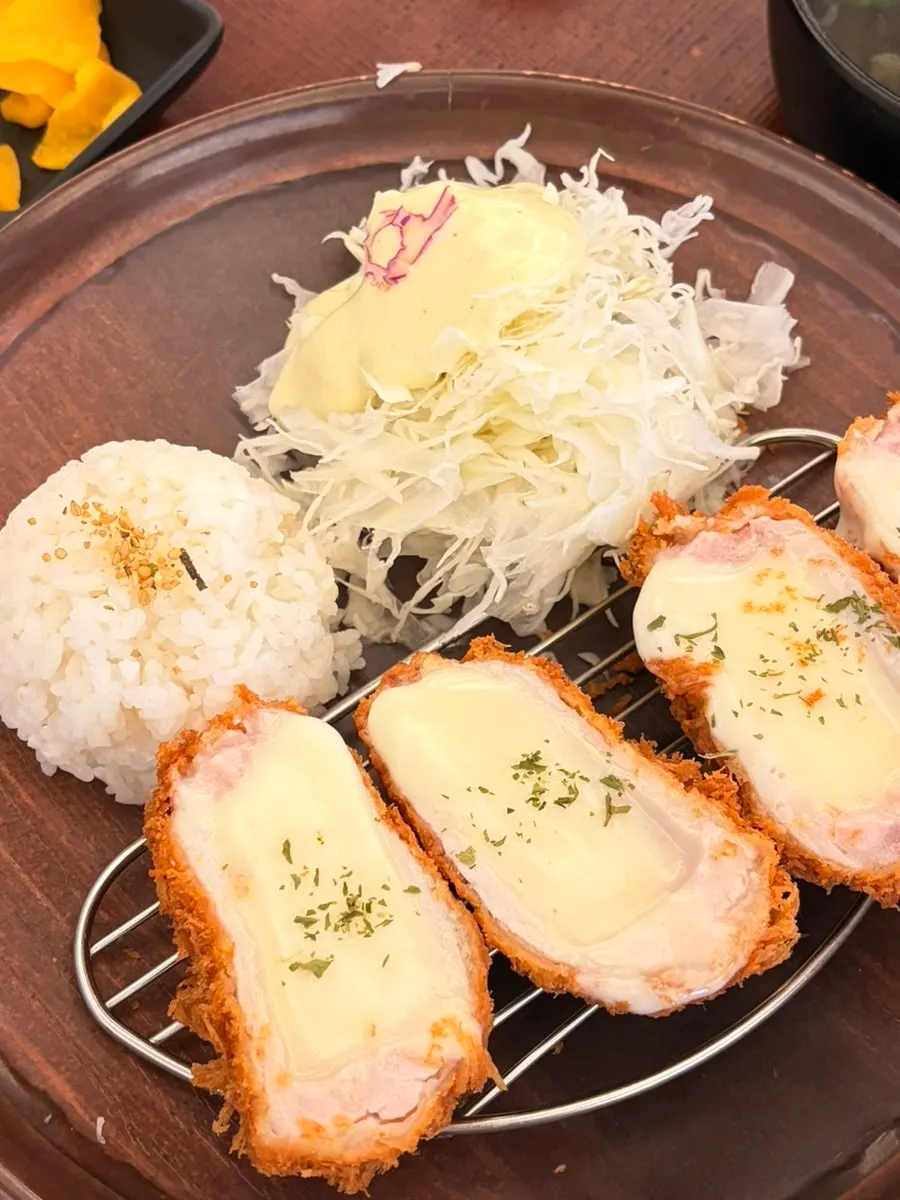 모짜렐라 치즈 돈카츠