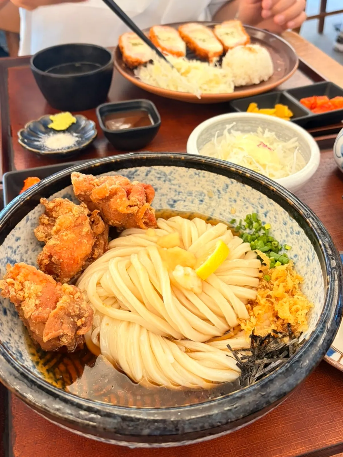 서울 당일치기 든든한 점심 식사