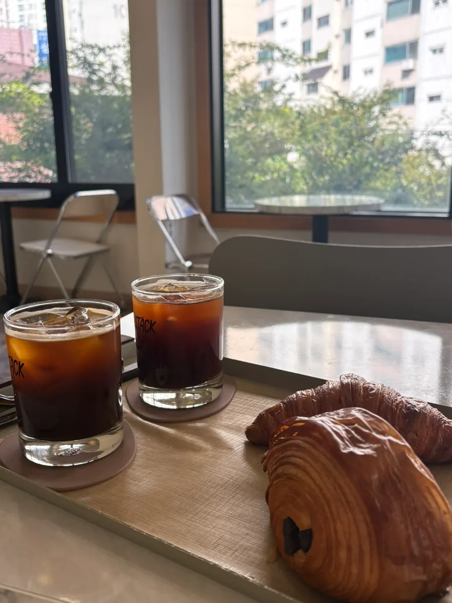 Americano paired with pain au chocolat
